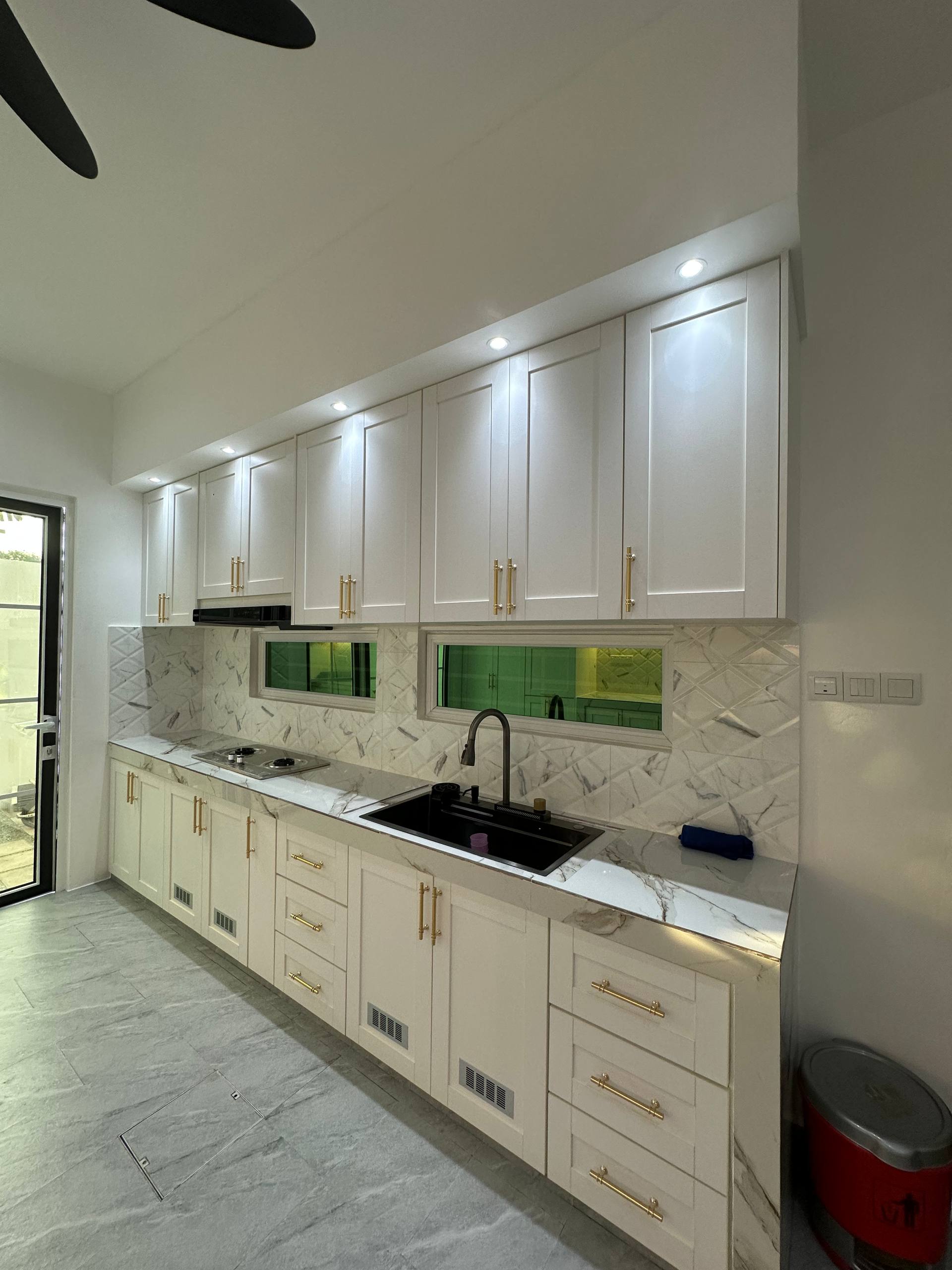 Kabinet Dapur Signature