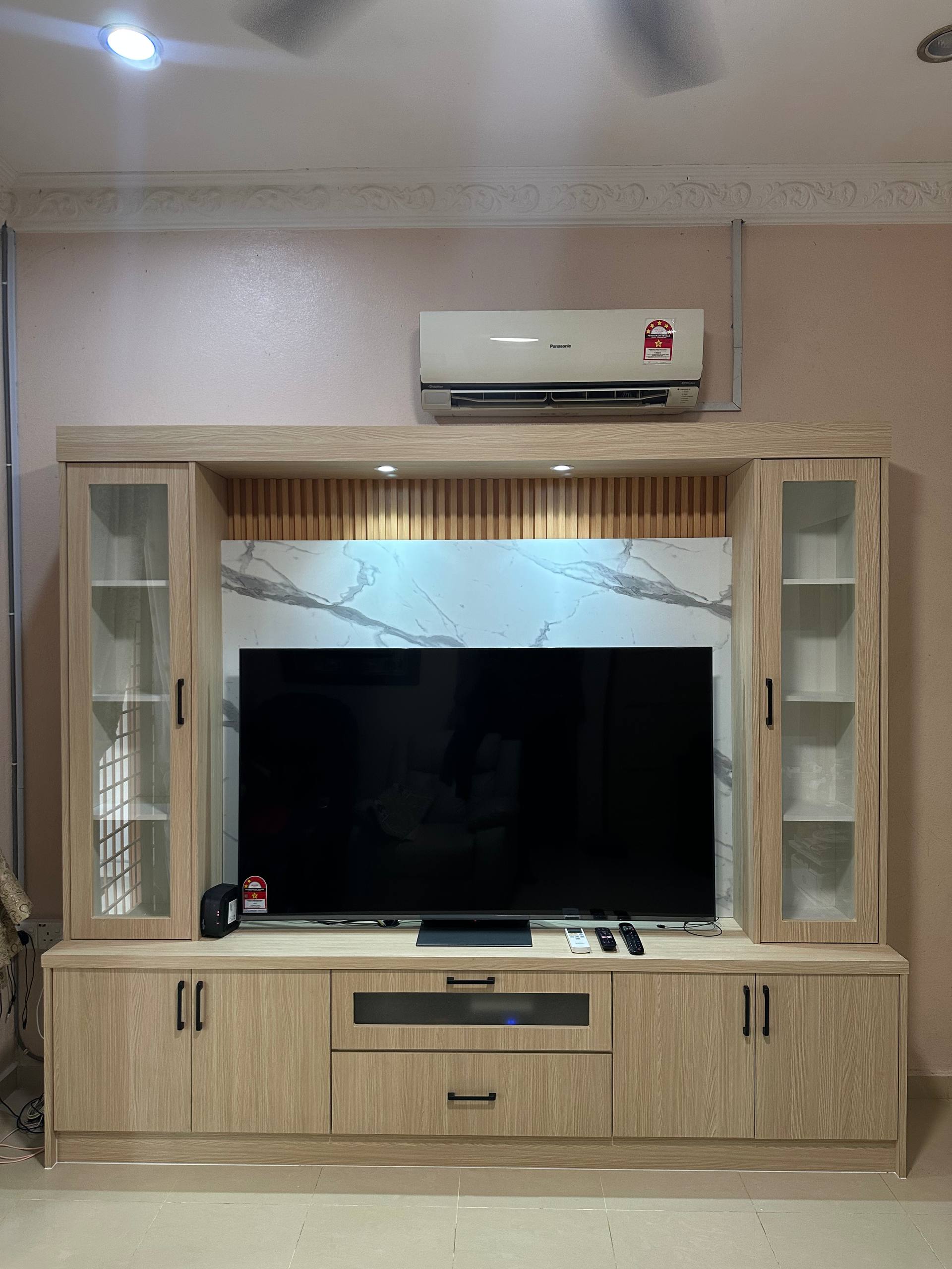 TV Console & Partition Wall